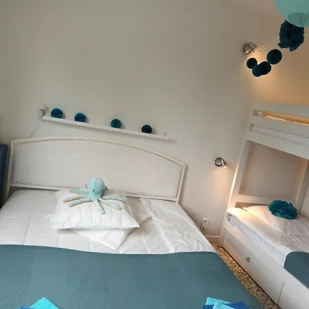 Apartment A Pied ! 150m Du Lavandou T3 Piscine